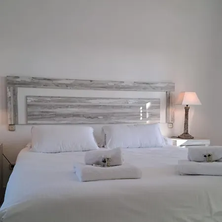 Holiday home Noctua Lovely 4 Bedroom House And Pool Estepona