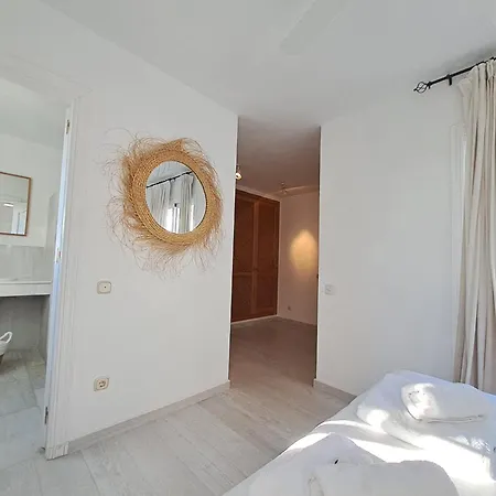 Noctua Lovely 4 Bedroom House And Pool