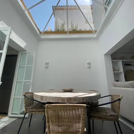Noctua Lovely 4 Bedroom House And Pool